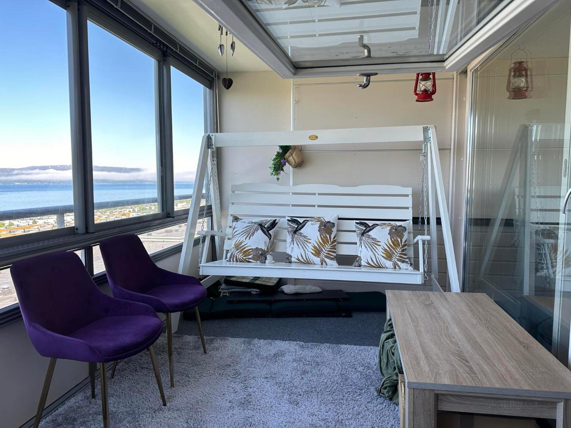 Arctic Inn, Cozy Single Bed Private Room In A Shared Apartment With Stunning Tromso Views Extérieur photo